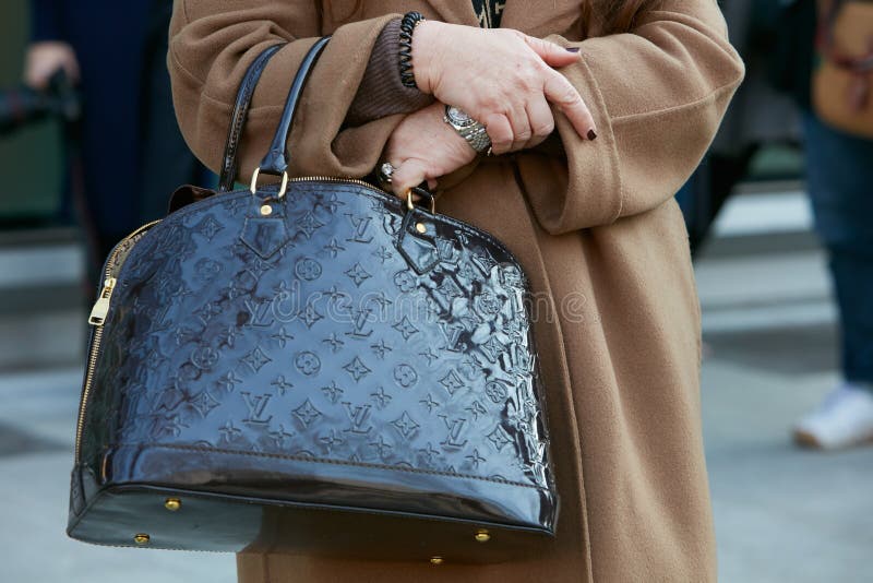 Woman with Small Louis Vuitton Bag with Black and White Design before Tod`s  Fashion Show, Milan Fashion Week Editorial Photography - Image of design,  vuitton: 195185237