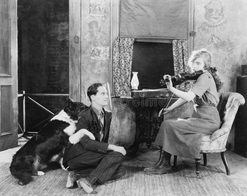 https://thumbs.dreamstime.com/b/woman-playing-violin-her-boyfriend-dog-52026075.jpg