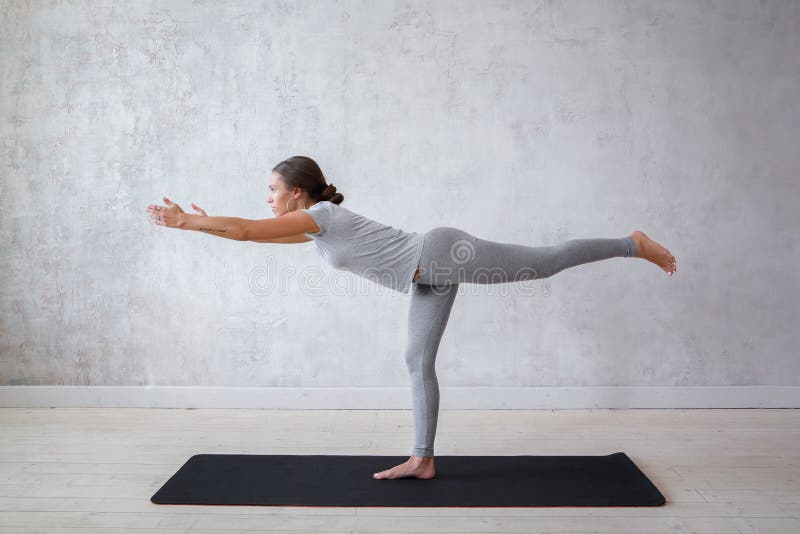 12 Difficult Yoga Poses to Challenge Yourself