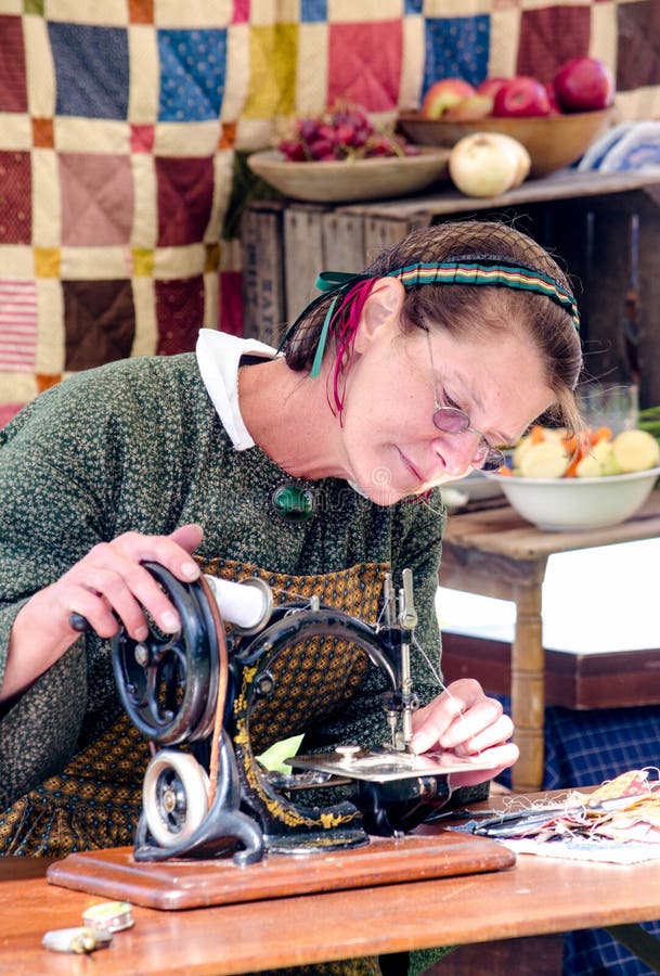 Antique Machine Sewing Machine Stock Photo Image of thread, quilting