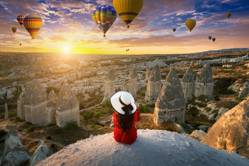 voyeur balloons goreme turkey