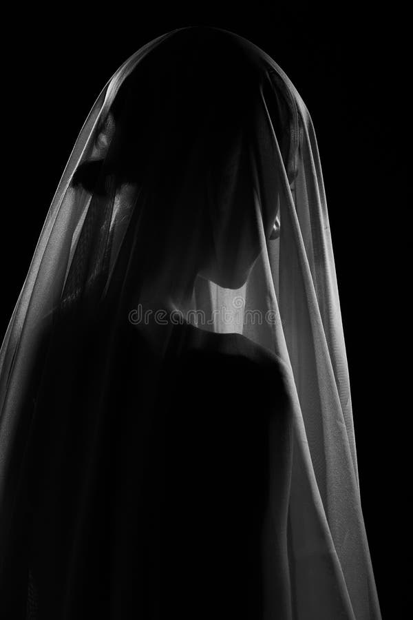 Portrait Sad Woman Black Mourning Veil Photos - Free & Royalty-Free ...