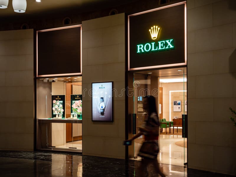 rolex boutique lv luxury