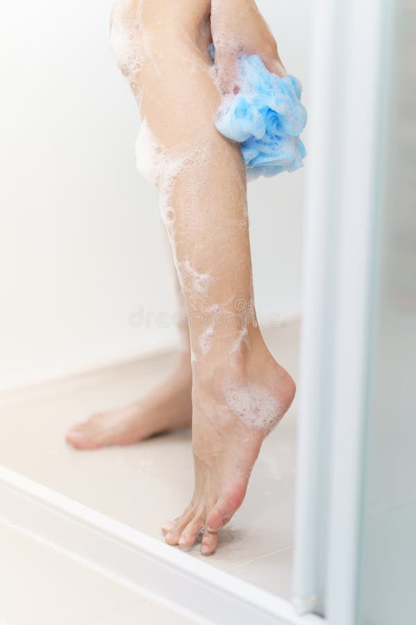 Woman Washing Her Leg With Bath Sponge Stock Image Image Of Caucasian Health 182955397