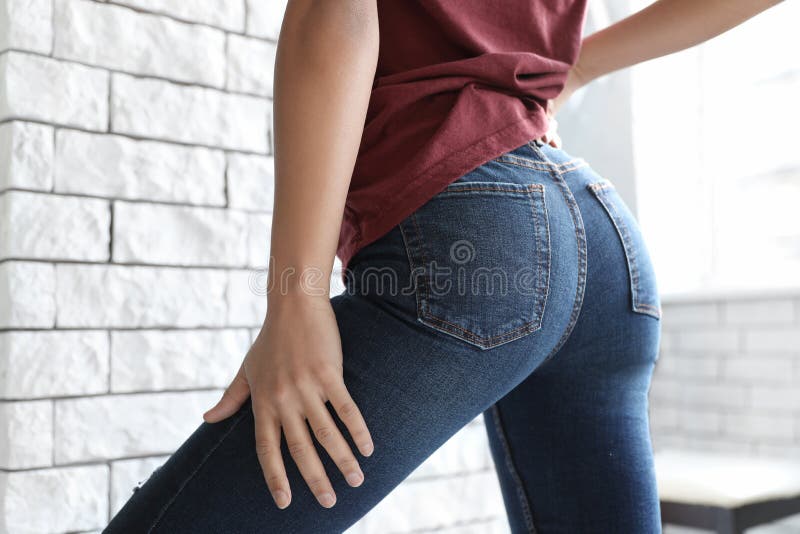 Sexy Girl Tight Jeans