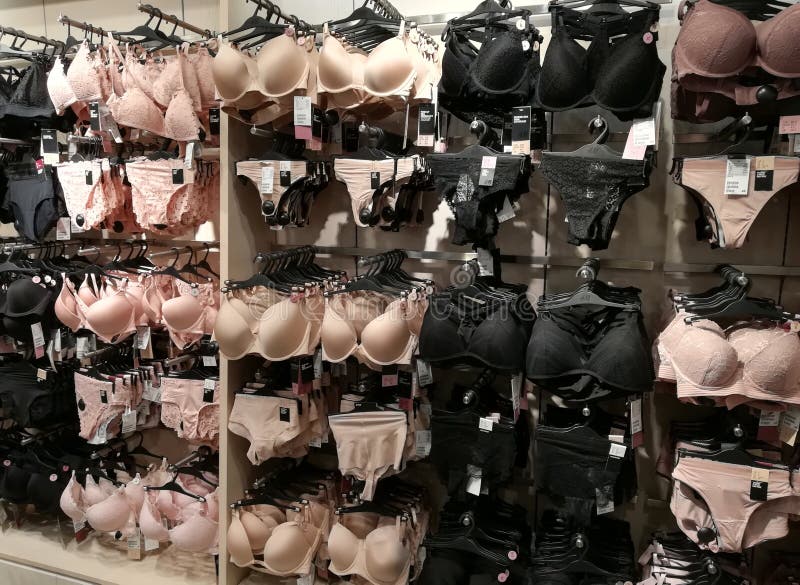12,772 Bras Store Royalty-Free Images, Stock Photos & Pictures