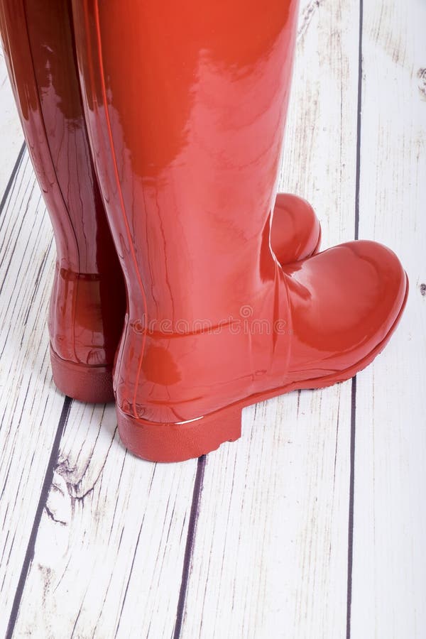 red rubber boots womens