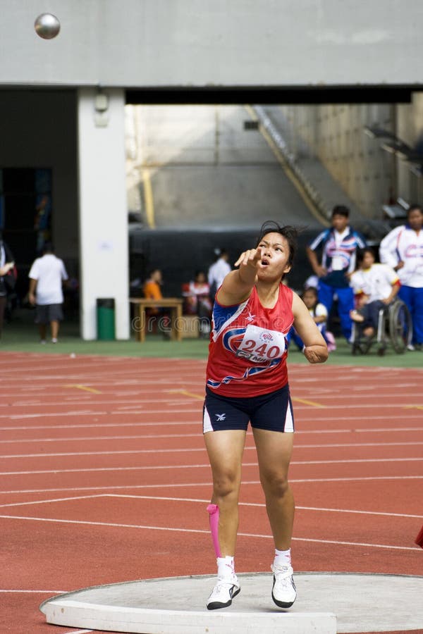 Women s Shot Putt for Disabled Persons