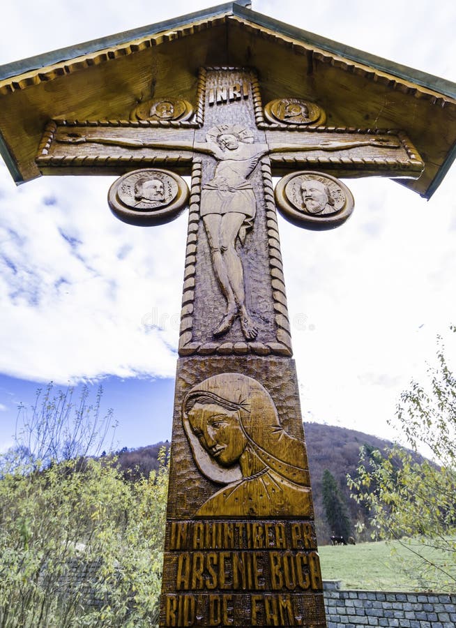 Wood cross