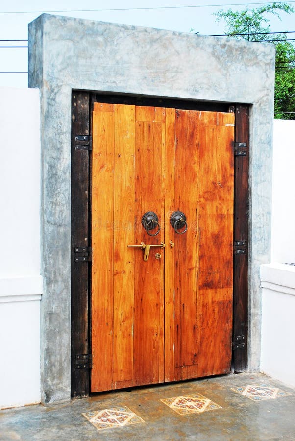 The wood door