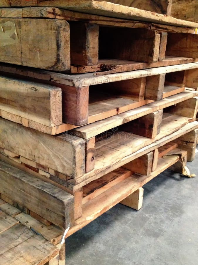 The Wood Pallets stock image. Image of loading, storage 86629427