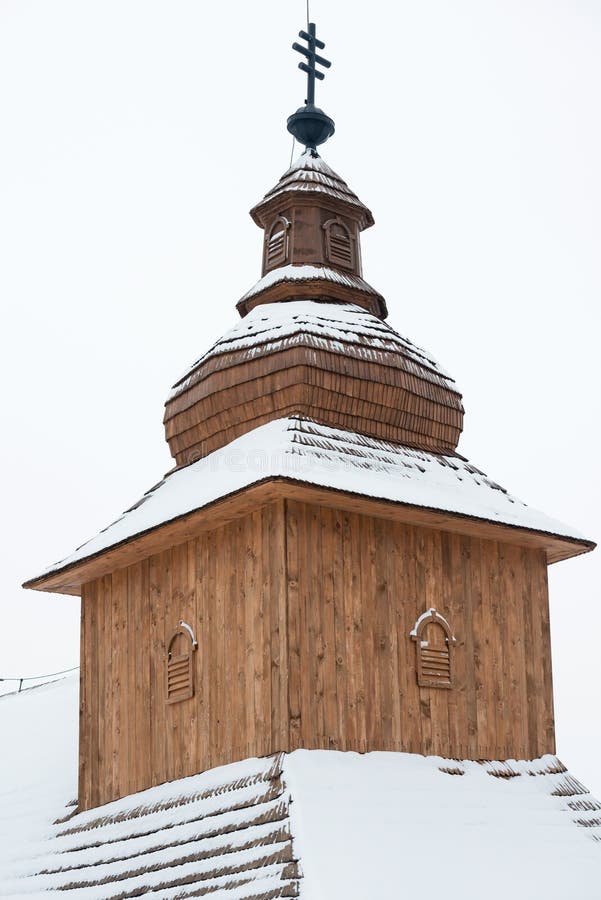 Dřevěný kostel sv Bazila Velikého v obci Kalná Roztoka, Slovensko