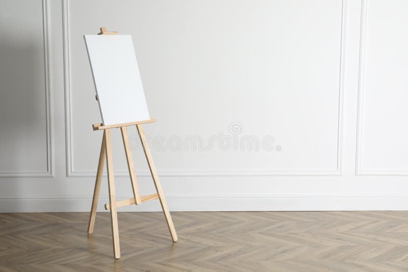 Wooden Easel Blank Canvas Board White Background Children's Painting Stock  Photo by ©NewAfrica 238140092