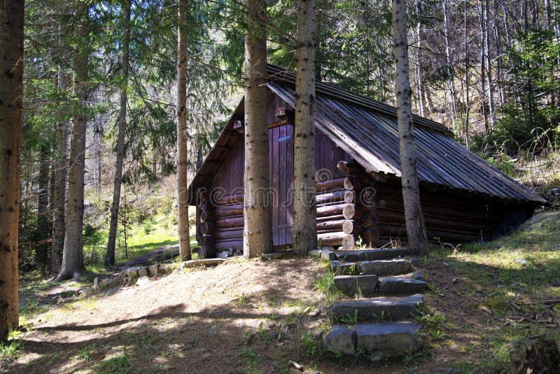 Dřevěný dům na horách