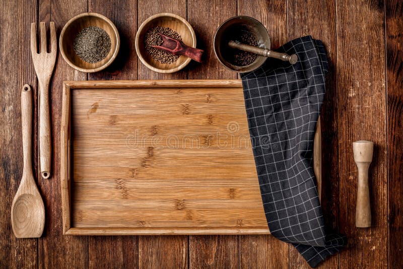 Những dụng cụ nhà bếp gỗ được chế tác thủ công từ chất liệu tự nhiên, đặc biệt là gỗ cao su. Chúng không những đem lại vẻ đẹp độc đáo mà còn mang lại cảm giác tự nhiên và chắc chắn khi sử dụng. Hãy vào hình ảnh để khám phá thêm về dụng cụ nhà bếp gỗ.