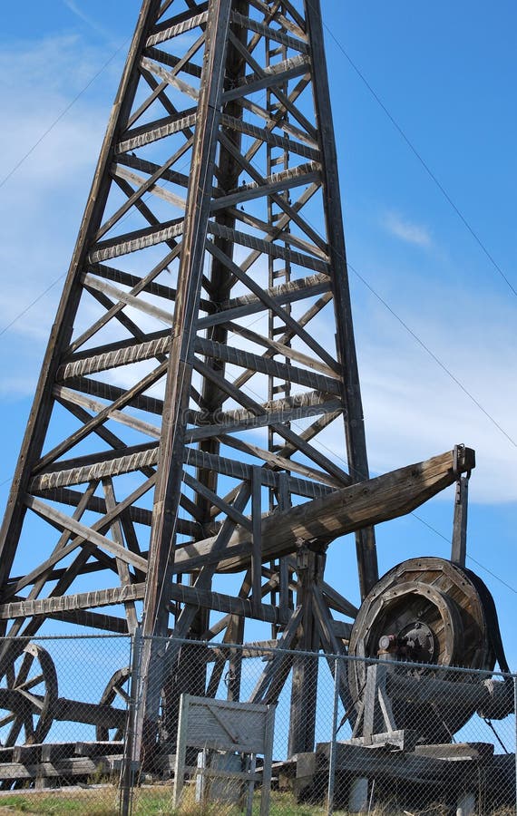 Wooden oil rig. stock photo. Image of refinery, wooden 16268824