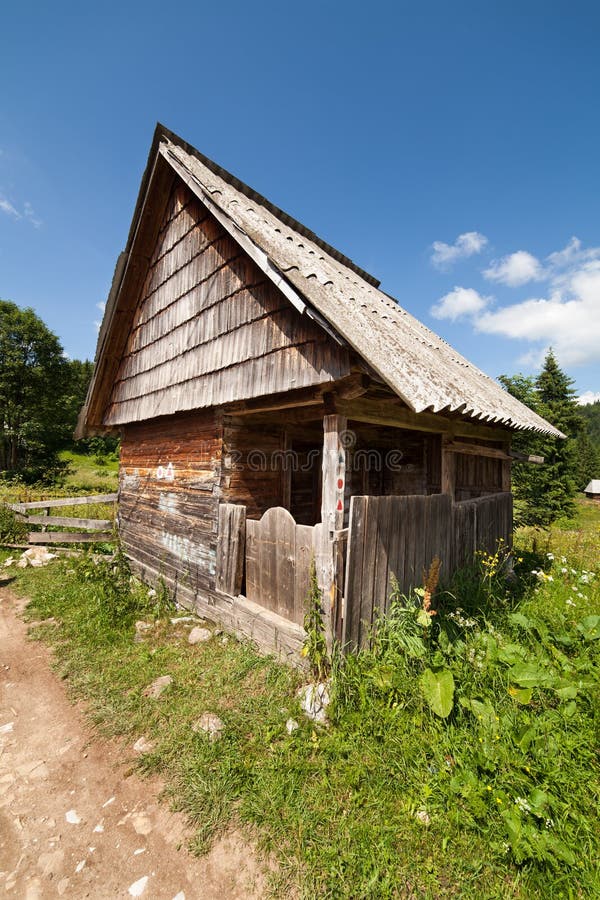 Wooden shack stock image. Image of farm, hovel, lifestyle 26021155