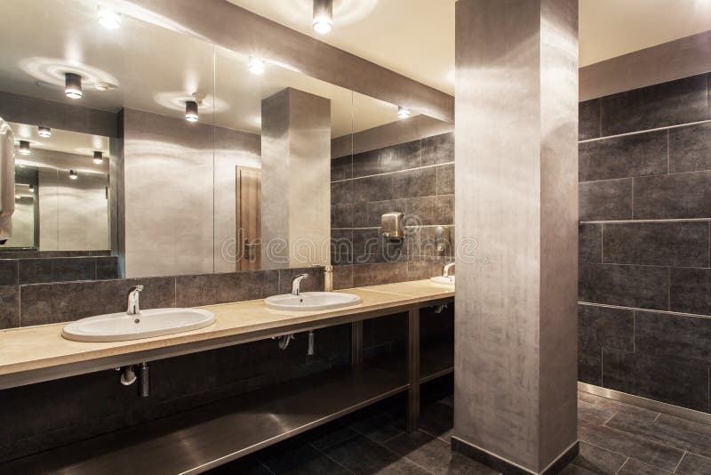 Woodland hotel - Public bathroom interior