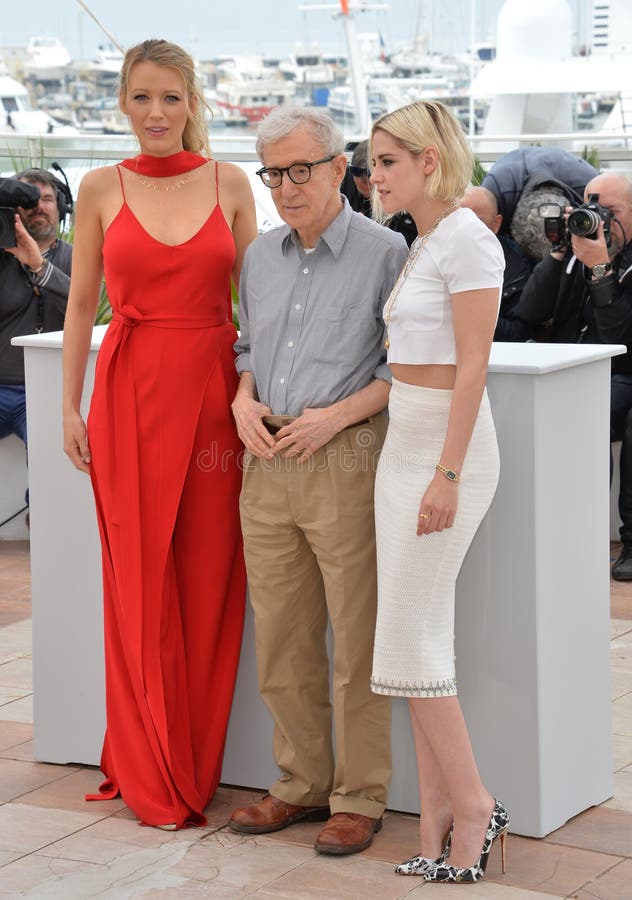 Woody Allen And Blake Lively And Kristen Stewart Editorial Stock Image 