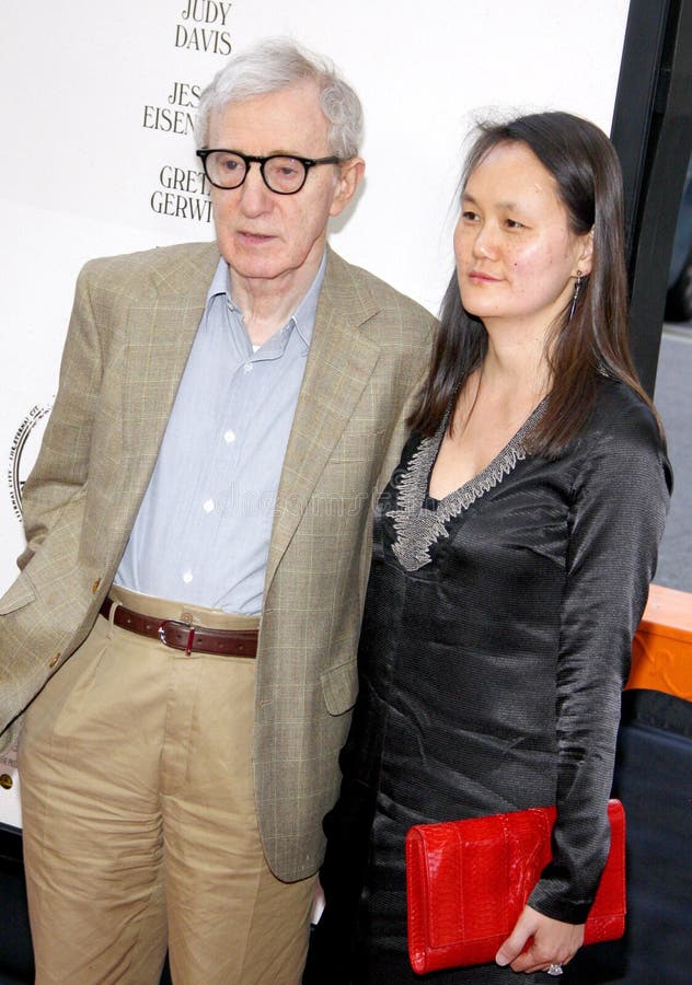 Woody Allen E SoonYi Previn Imagem Editorial Imagem de ator, premier