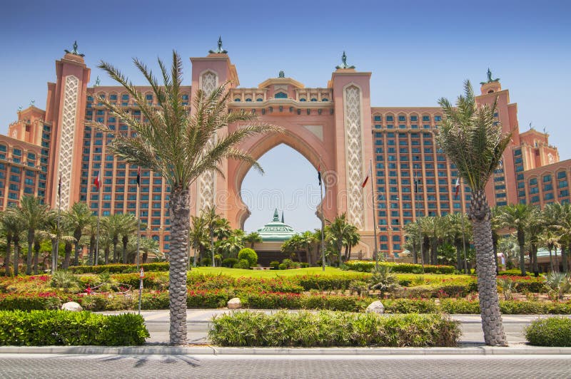 The world famous Atlantis Hotel on the Jumeirah Palm Island in Dubai, United Arab Emirates stock image