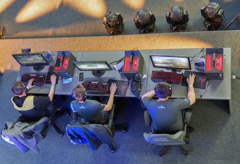 Game Zone at CEE 2015, the Largest Electronics Trade Show in Ukraine