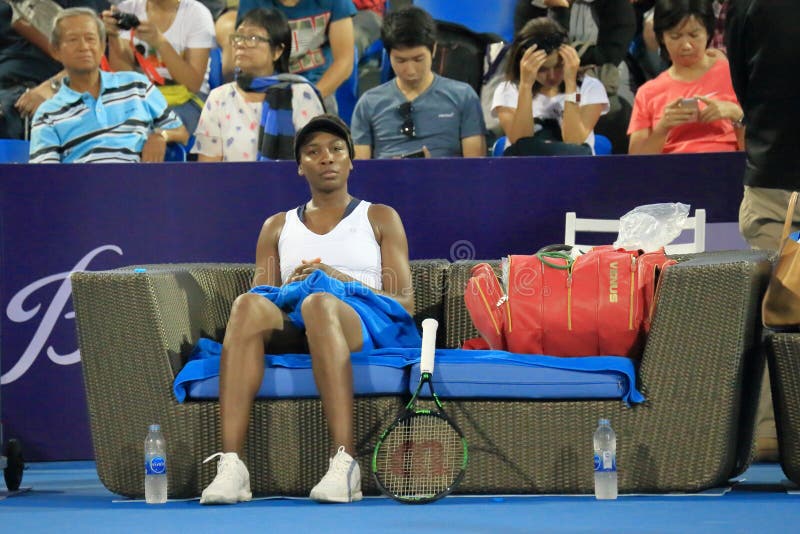 Пинг понг тайланд видео. Тайланд теннис. Теннисист из Тайланда. Таиландский теннисист фото.