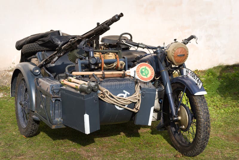 189-k WW2 GERMAN MILITARY Motorcycles & Side Car PHOTO 