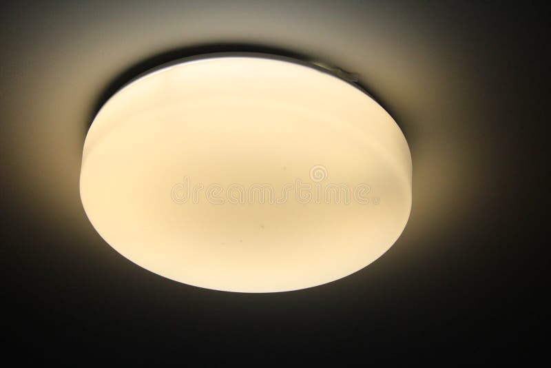 elskerinde budget Klimatiske bjerge Worm Light of Lamp on Ceiling Stock Photo - Image of light, white: 70137668