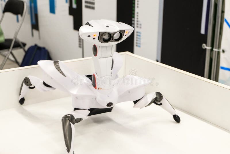 Wowwee Roboquad Arthropode Comme Un Jouet De Robotcrabe Avec Les