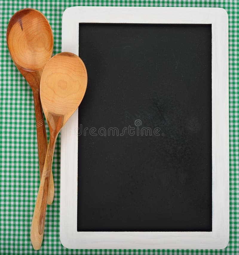 https://thumbs.dreamstime.com/b/writing-board-wooden-spoons-green-background-35470236.jpg