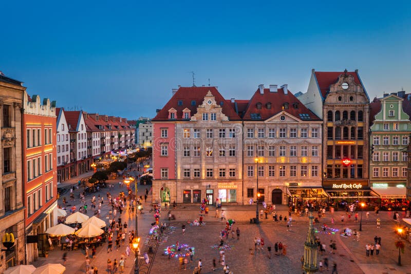 Wroclaw polonia august 16 2024 : arhitectura frumoasă a vechii piețe a orașelor din Wroclaw, din Polonia de la apus stock images