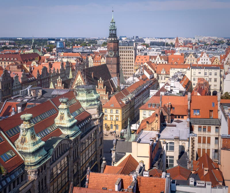 Wroclaw skyline z penitents bridge at st. maryrsquo obraz stock