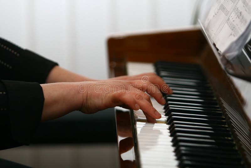 wręcza fortepianowego gracza zdjęcia stock wręcza fortepianowego gracza zdjęcia stock