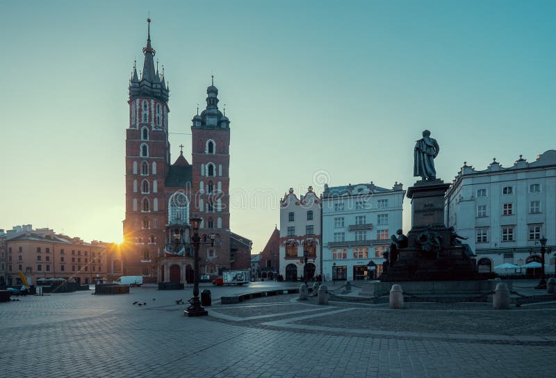 Wschód słońca w Krakow Polska zdjęcie stock Wschód słońca w Krakow Polska zdjęcie stock