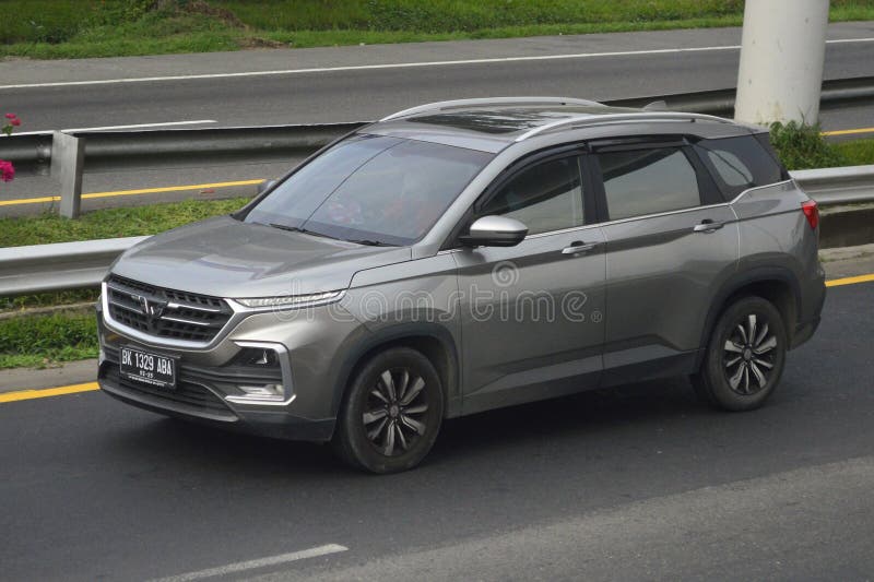 Wuling almaz ex suv 2020 chevrolet captiva lizenzfreie stockbilder
