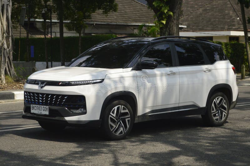 Wuling almaz rs facelift 15 t 2023 lizenzfreies stockbild