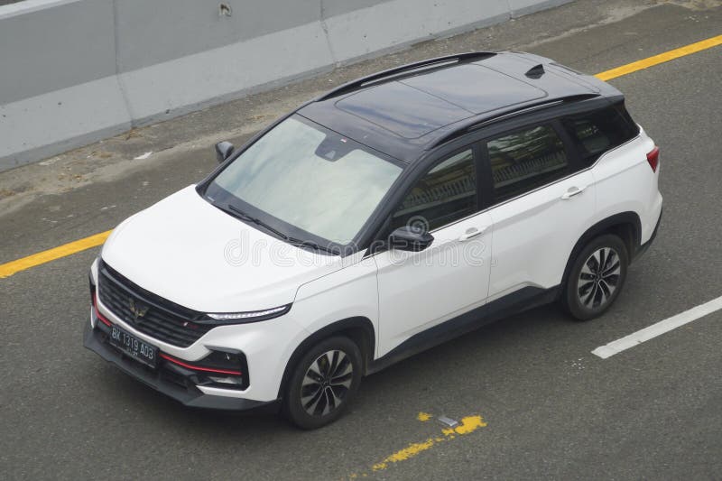 2021 wuling almaz rs pro suv lizenzfreie stockbilder