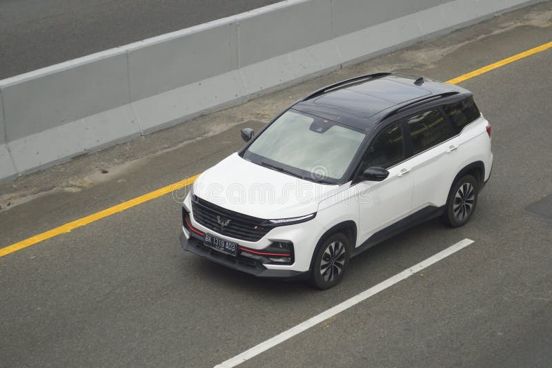 2021 wuling almaz rs pro suv lizenzfreie stockbilder