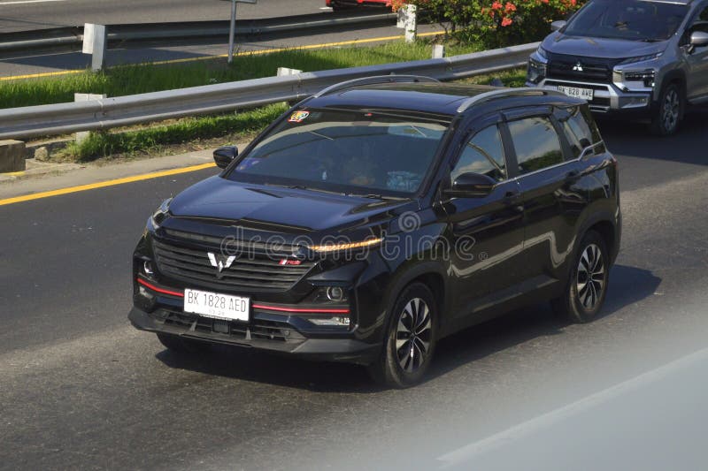 Wuling almaz rs suv 2023 stockfotos