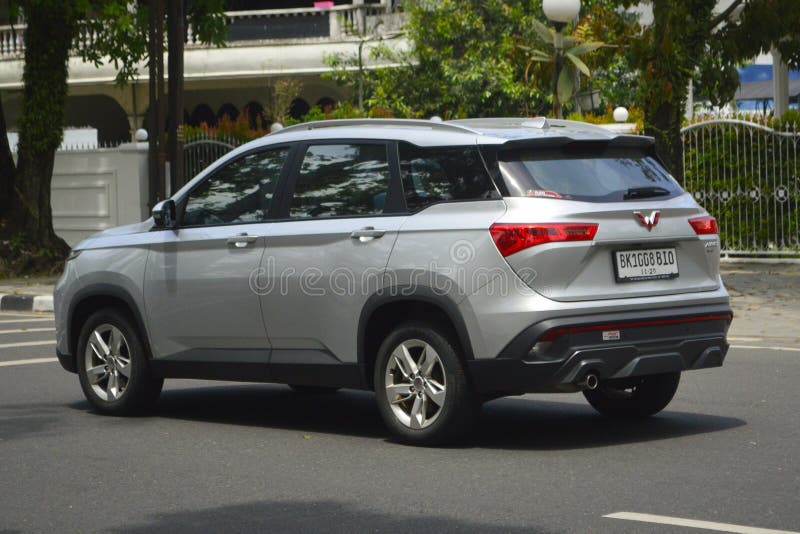 2019 Wuling Almaz SE 15 lizenzfreies stockbild