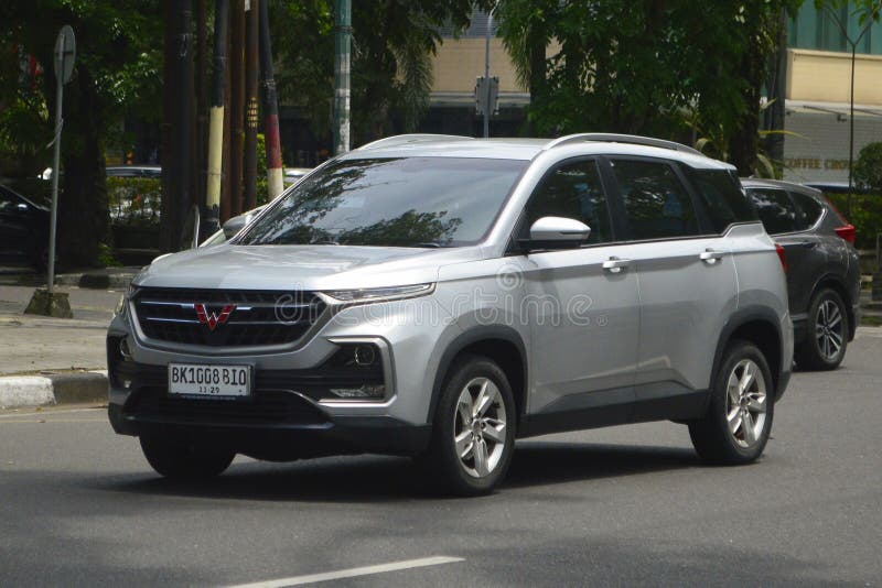 2019 Wuling Almaz SE 15 lizenzfreie stockfotografie