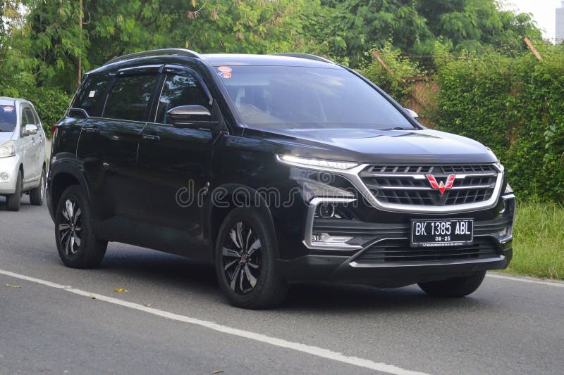 Wuling almaz se suv 2022 stockbilder