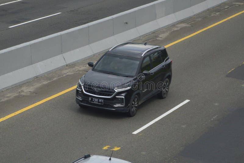 Wulling almaz suv lizenzfreie stockfotos
