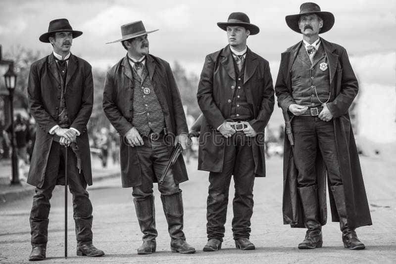 Wyatt Earp och bröder i gravstenen Arizona under lös västra show