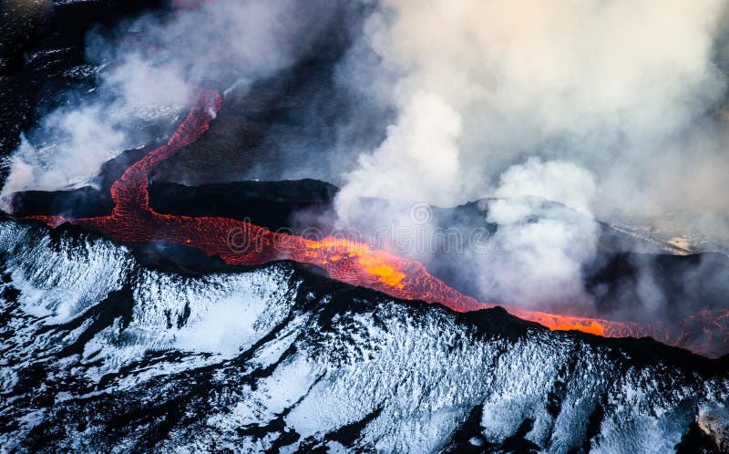Wybuchać wulkan w Iceland