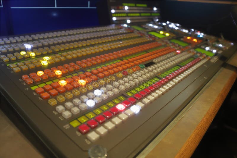 Wyemitowanej produkci wideo switcher, wzroku melanżer zdjęcie stock Wyemitowanej produkci wideo switcher, wzroku melanżer zdjęcie stock