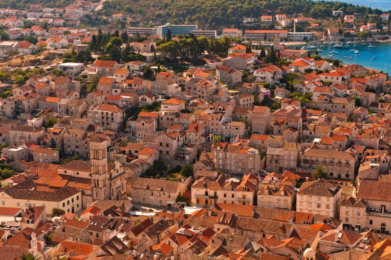 Wyspy stary Adriatycki miasteczko Hvar. Chorwacja
