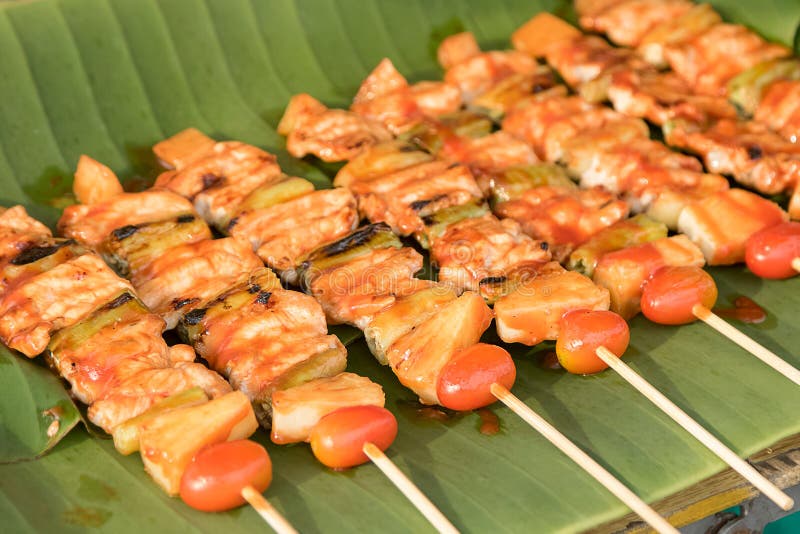 Wyśmienicie wieprzowiny kebab z warzywami obrazy stock