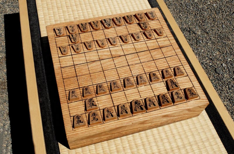 Peão De Xadrez Japonês Shogi Feito De Madeira Foto de Stock